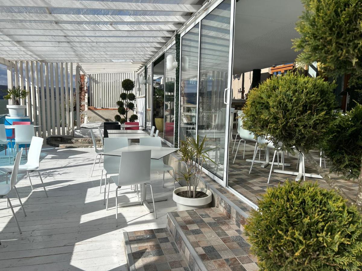 Riviera 990 - Resort & Restaurant Ieşelniţa Eksteriør billede