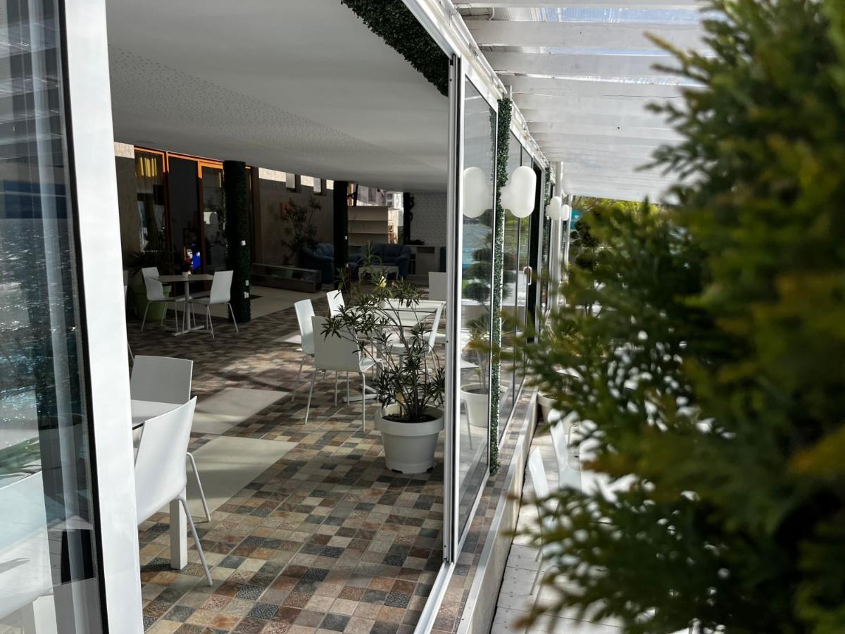 Riviera 990 - Resort & Restaurant Ieşelniţa Eksteriør billede
