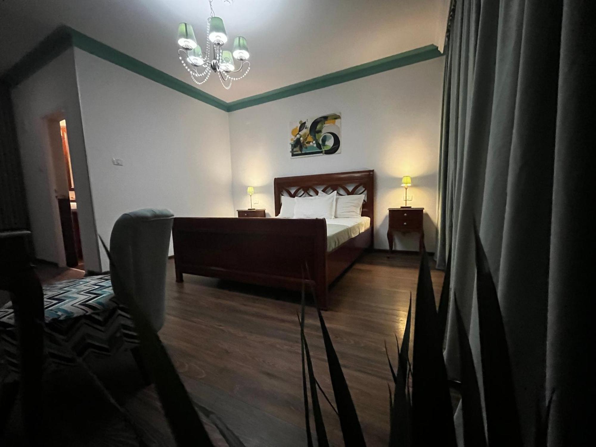 Riviera 990 - Resort & Restaurant Ieşelniţa Eksteriør billede