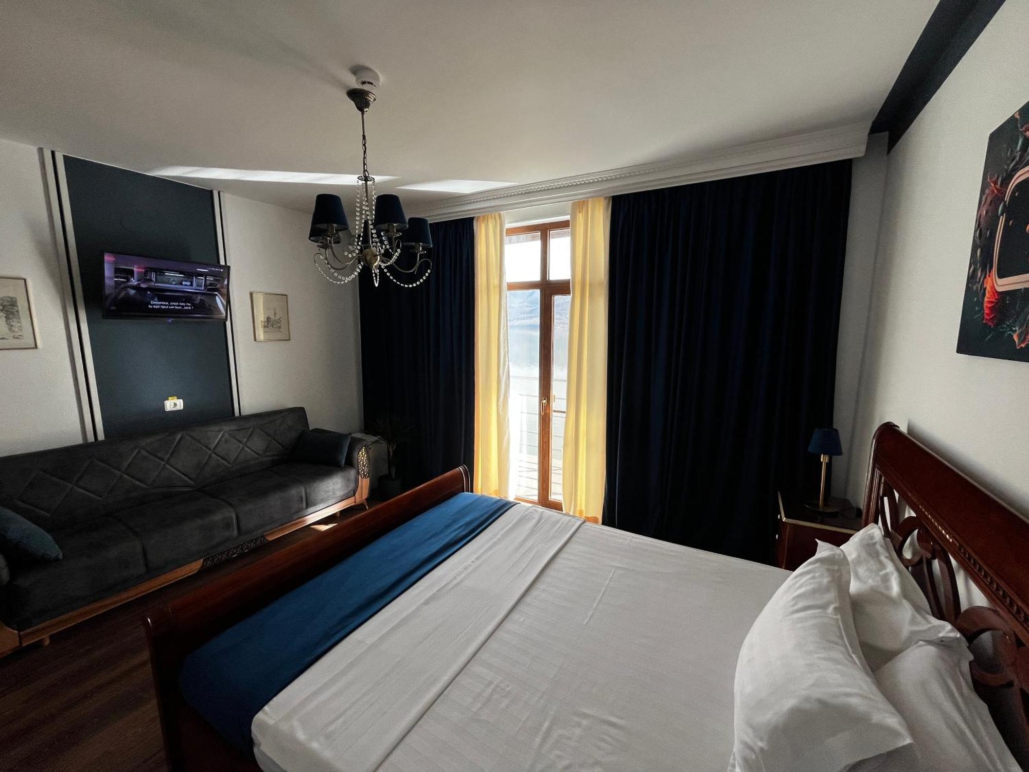 Riviera 990 - Resort & Restaurant Ieşelniţa Eksteriør billede
