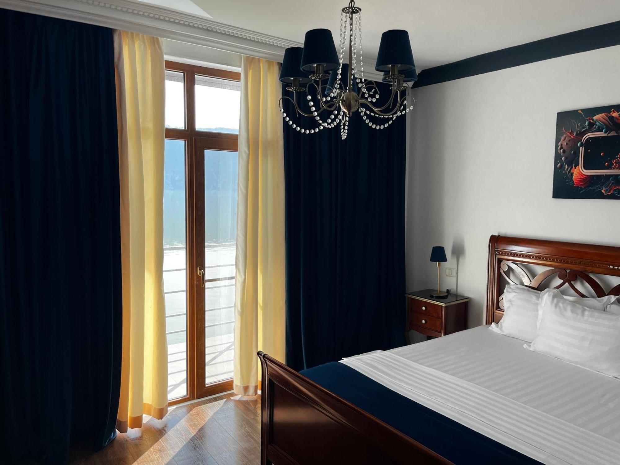 Riviera 990 - Resort & Restaurant Ieşelniţa Eksteriør billede