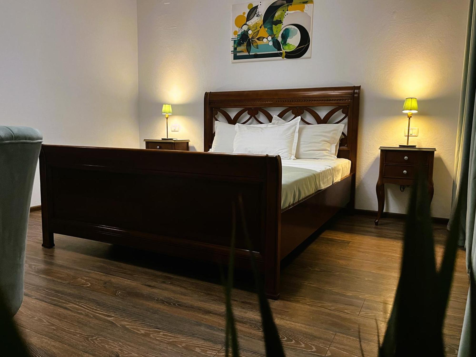 Riviera 990 - Resort & Restaurant Ieşelniţa Eksteriør billede